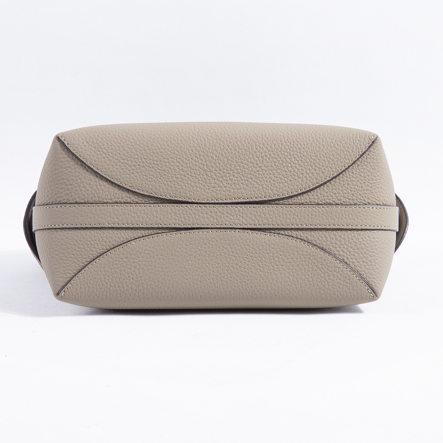 2022 Export to France Foreign Trade Niche Swan Baotou Layer Litchi Pattern Cowhide Tote Half-Handmade Commuter Women's Bag