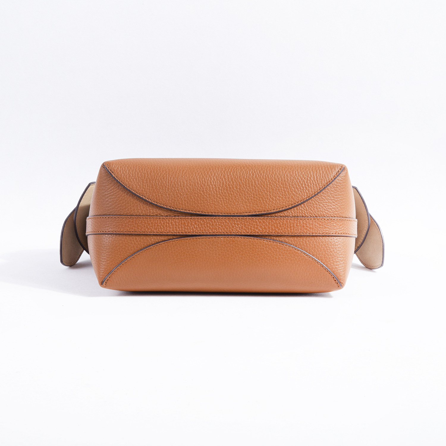 2022 Export to France Foreign Trade Niche Swan Baotou Layer Litchi Pattern Cowhide Tote Half-Handmade Commuter Women's Bag