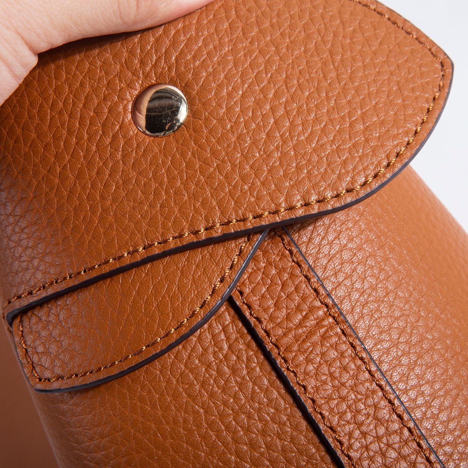 2022 Export to France Foreign Trade Niche Swan Baotou Layer Litchi Pattern Cowhide Tote Half-Handmade Commuter Women's Bag