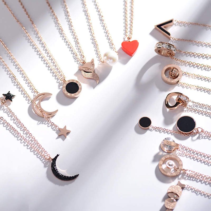 Korean Fashion All-Match Rose Gold Titanium Steel Necklace Women 'S Net Red Swan Short Pendant Necklace Non-Fading Clavicle Chain