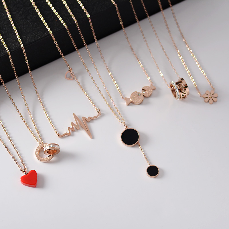 Korean Fashion All-Match Rose Gold Titanium Steel Necklace Women 'S Net Red Swan Short Pendant Necklace Non-Fading Clavicle Chain