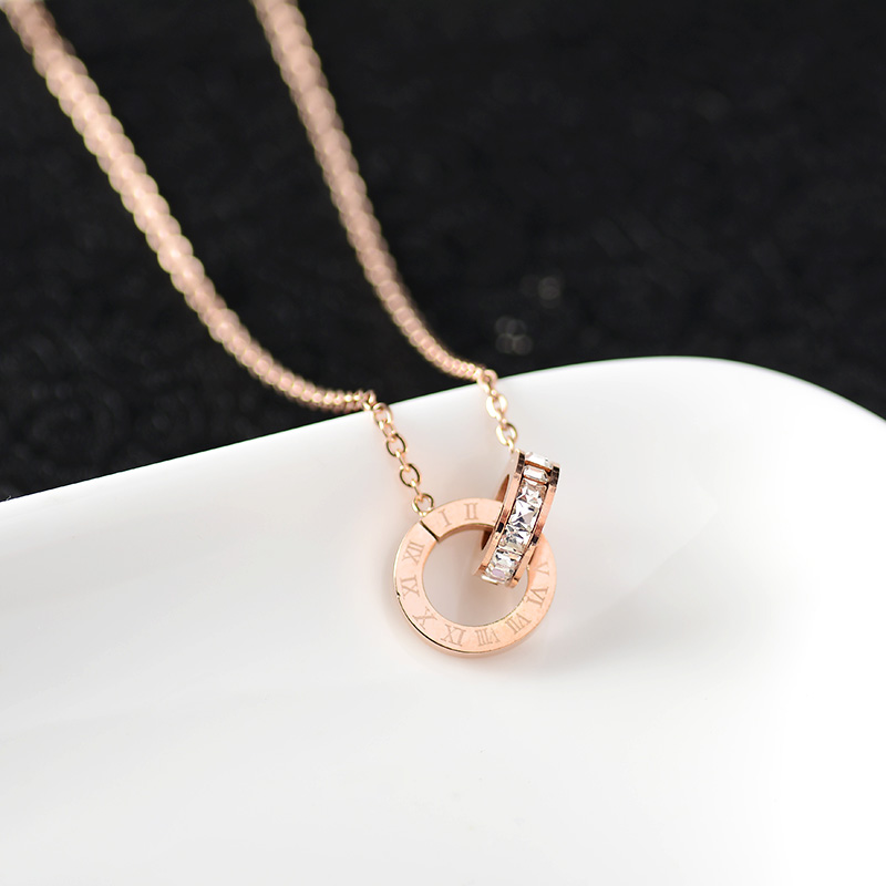 Korean Fashion All-Match Rose Gold Titanium Steel Necklace Women 'S Net Red Swan Short Pendant Necklace Non-Fading Clavicle Chain