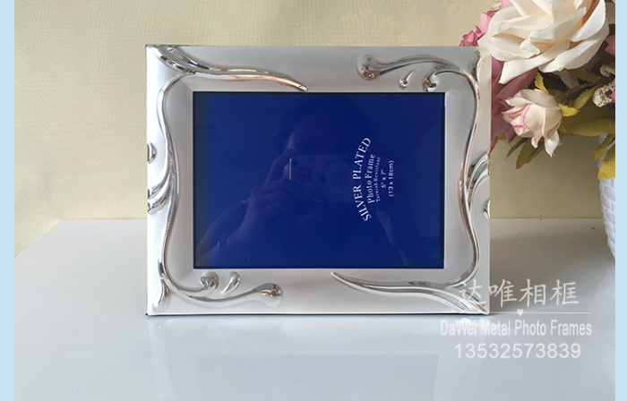 Spot silver frame metal photo frame factory direct sales 5 inch 6 inch 7 inch 8 inch 10 inch Spot silver frame metal photo frame factory direct sales 5 inch 6 inch 7 inch 8 inch 10 inch