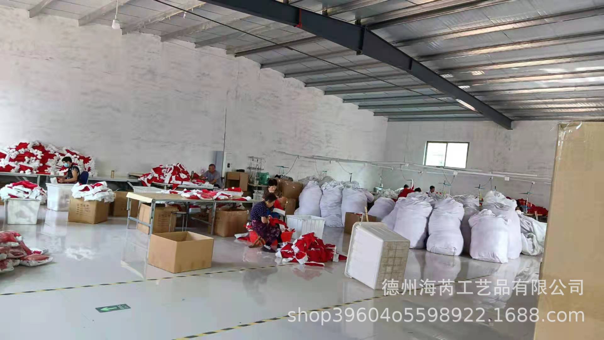 2021 Hot Sale Factory Direct Supply Christmas Decorations Red Adult plus Size Thickened and Densely Woven Plush Christmas Hat