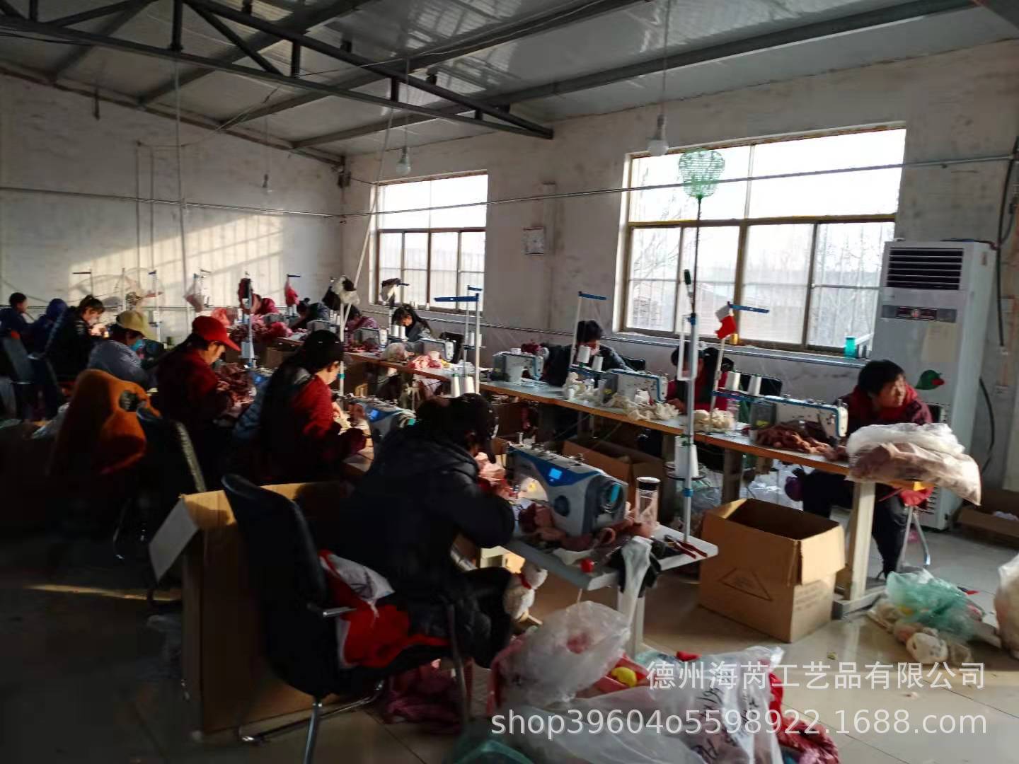 2021 Hot Sale Factory Direct Supply Christmas Decorations Red Adult plus Size Thickened and Densely Woven Plush Christmas Hat