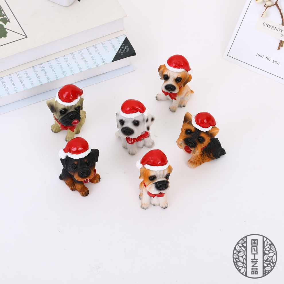 Family Decoration Ornaments Christmas Hat Dog Ornaments Table Decoration Resin Crafts Opening and Housewarming Gifts