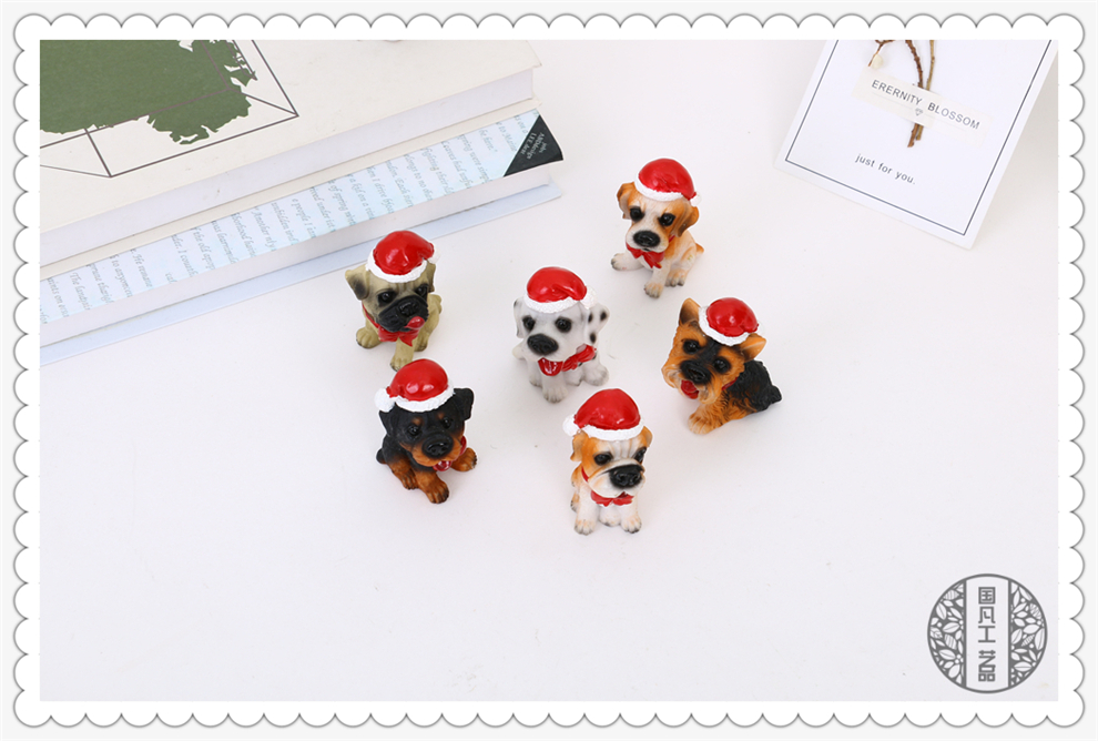 Family Decoration Ornaments Christmas Hat Dog Ornaments Table Decoration Resin Crafts Opening and Housewarming Gifts Family Decoration Ornaments Christmas Hat Dog Ornaments Table Decoration Resin Crafts Opening and Housewarming Gifts