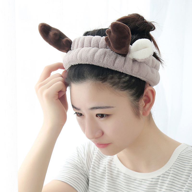 A headband for a bath, a cute Korean antler, and a soft mask for a headband