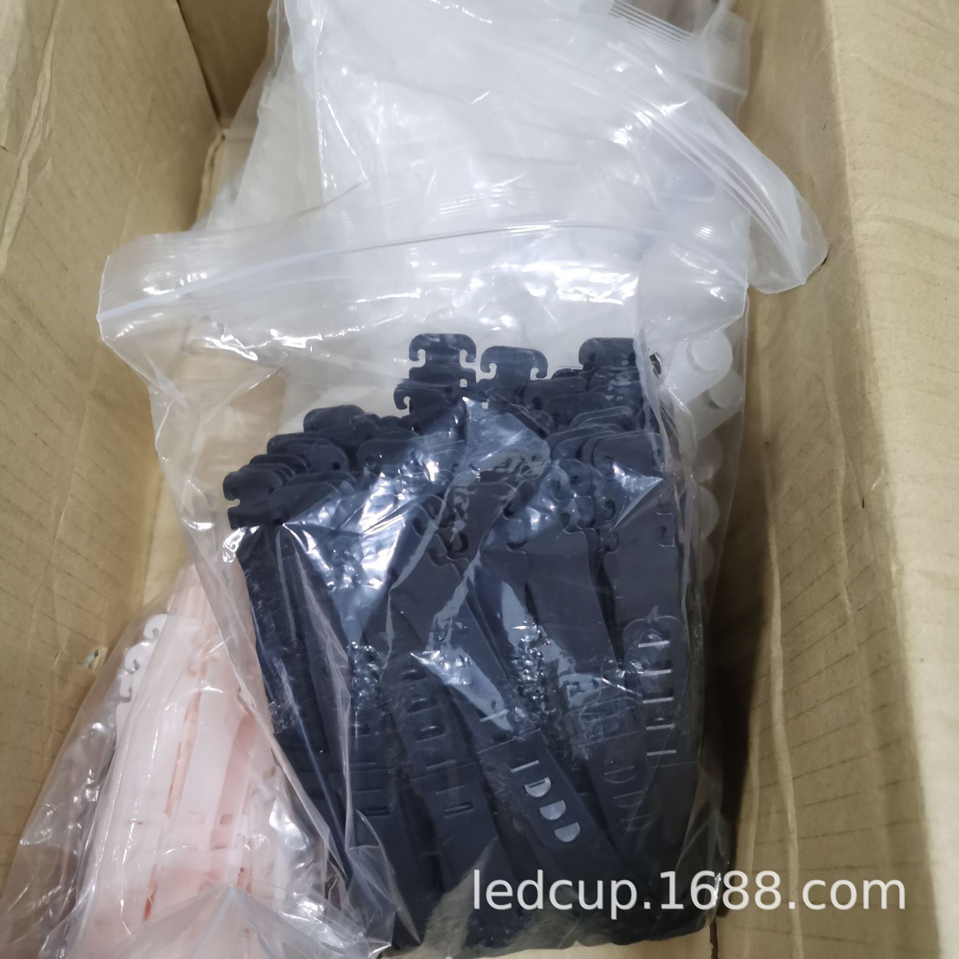 mask hook ear protection adjustment antistrangler face mask buckle ear strap extension rope head wear without trace hook