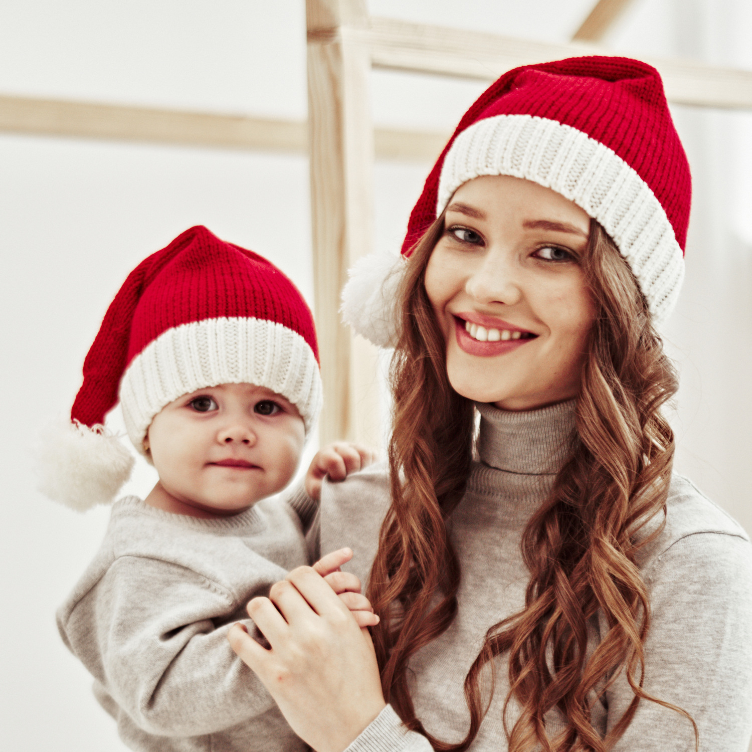 European and American Autumn and Winter New Parent-Child Hat Wool Christmas Hat Single Ball Acrylic Baby Mother Warm Knitted Hat European and American Autumn and Winter New Parent-Child Hat Wool Christmas Hat Single Ball Acrylic Baby Mother Warm Knitted Hat