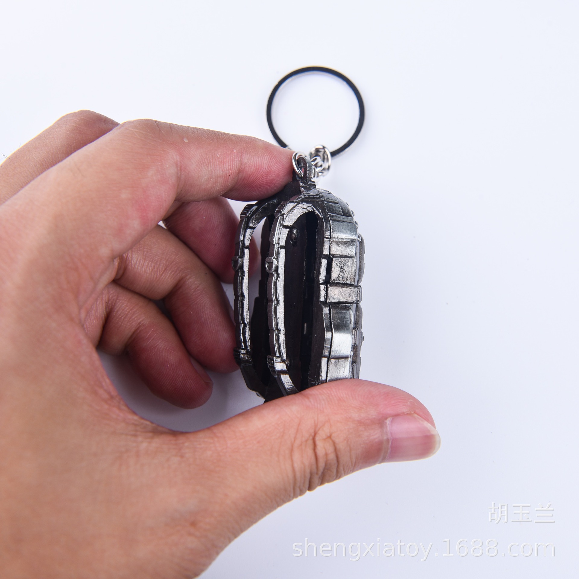 Campus Peripheral Hot Sale Alloy Weapon 6cm Fortress Backpack Schoolbag Grenade Skin Keychain Pendant Night