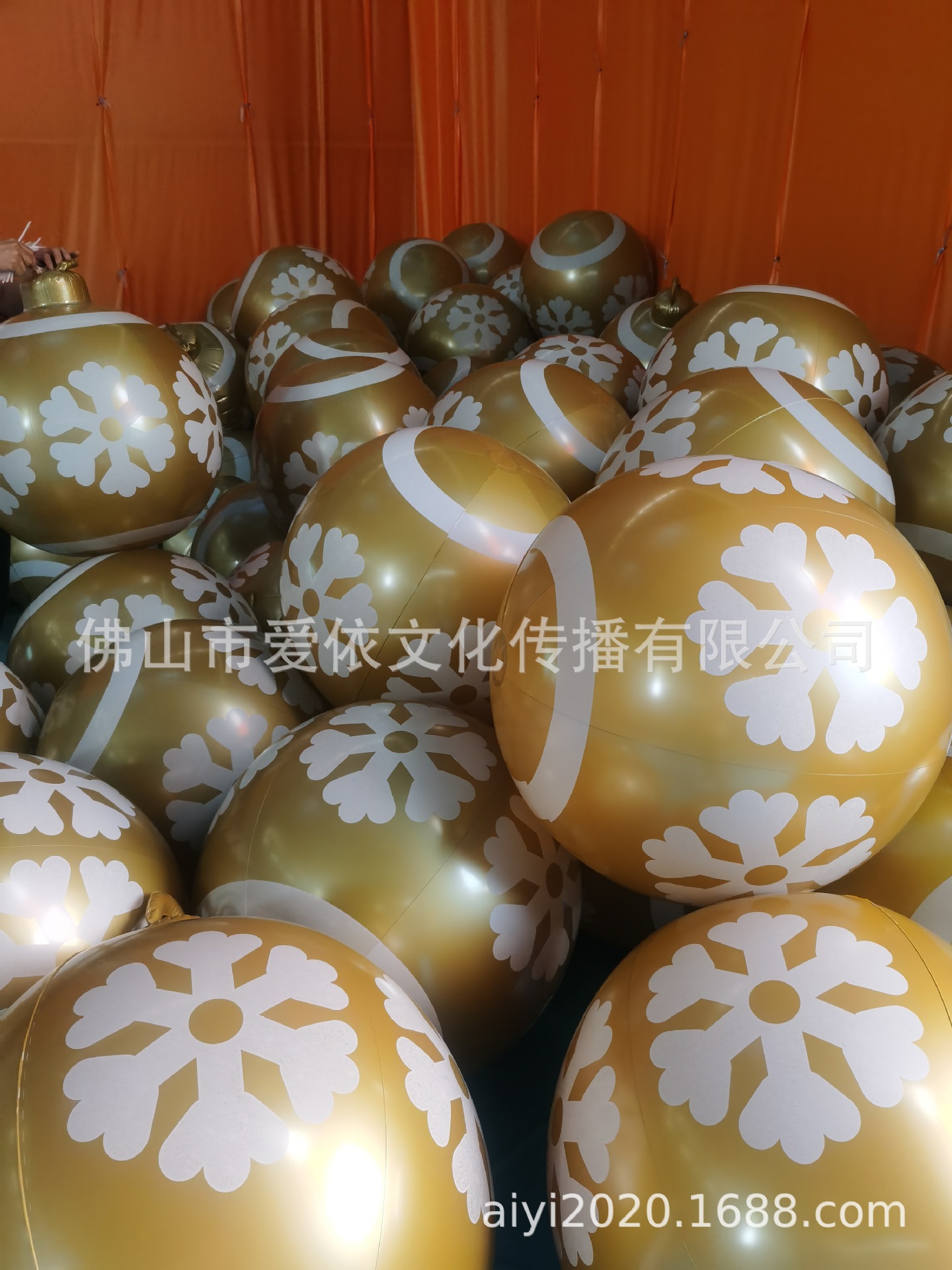 Christmas Jewelry Ball Outdoor Fun Holiday Atmosphere Crafts PVC Inflatable Toy Ball Independent Station Cross-Border Hot