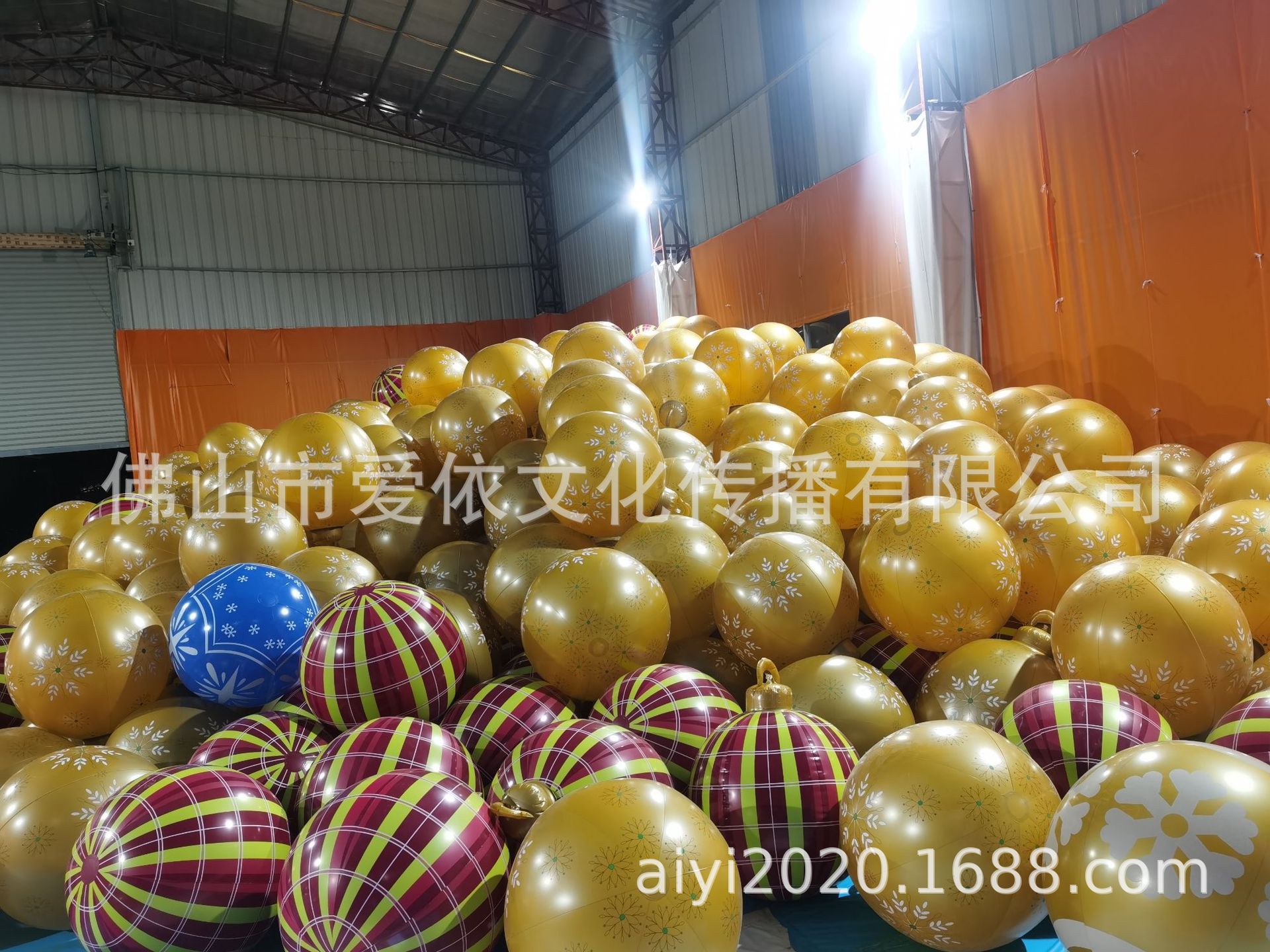Christmas Jewelry Ball Outdoor Fun Holiday Atmosphere Crafts PVC Inflatable Toy Ball Independent Station Cross-Border Hot