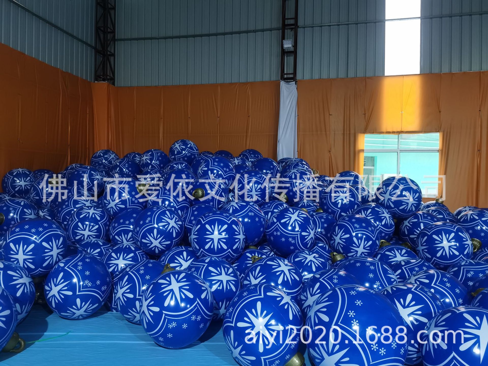 Christmas Jewelry Ball Outdoor Fun Holiday Atmosphere Crafts PVC Inflatable Toy Ball Independent Station Cross-Border Hot