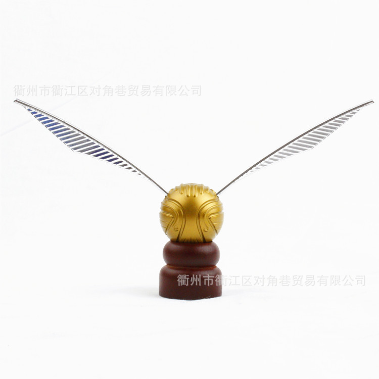 Golden Scoundrel Decoration Quidditch Ball Harry Potter Surrounding Garage Kit Model Toy Decoration Christmas Gift