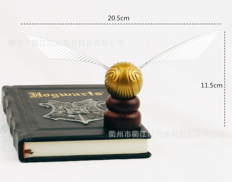 Golden Scoundrel Decoration Quidditch Ball Harry Potter Surrounding Garage Kit Model Toy Decoration Christmas Gift