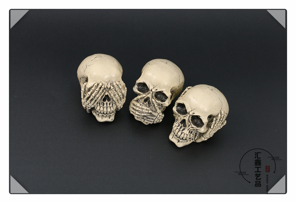Halloween Bar Haunted House Chamber Escape Decorations Arrangement Decoration Skull Shape Festival Decoration Supplies