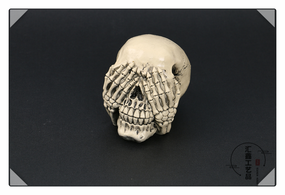 Halloween Bar Haunted House Chamber Escape Decorations Arrangement Decoration Skull Shape Festival Decoration Supplies