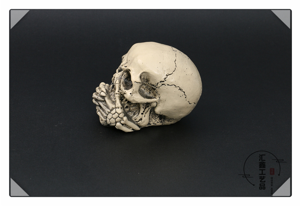 Halloween Bar Haunted House Chamber Escape Decorations Arrangement Decoration Skull Shape Festival Decoration Supplies