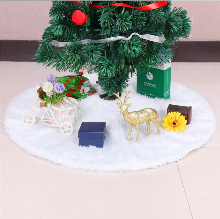 Christmas tree skirts Pure white long hair Christmas tree Hotel shopping mall home presents Christmas tree feet Christmas tree skirts Pure white long hair Christmas tree Hotel shopping mall home presents Christmas tree feet