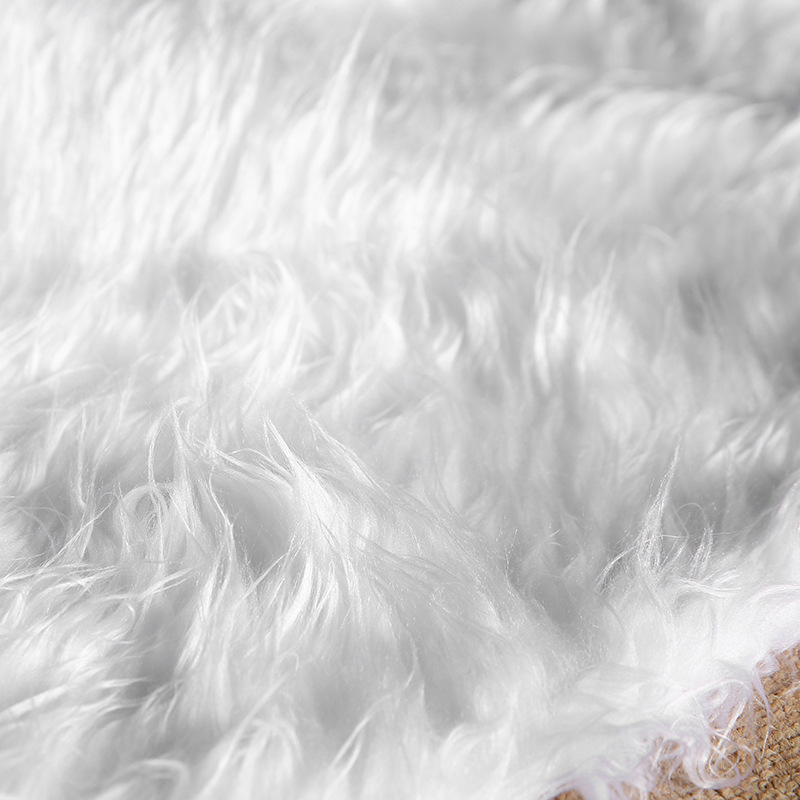 Christmas tree skirts Pure white long hair Christmas tree Hotel shopping mall home presents Christmas tree feet Christmas tree skirts Pure white long hair Christmas tree Hotel shopping mall home presents Christmas tree feet