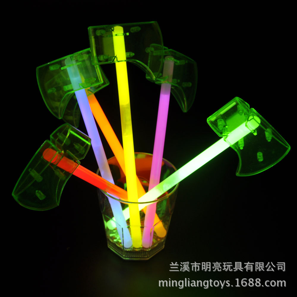 Fluorescent weapon kit glow - in - the - dark toy glow - in - the - dark toy factory supplies Halloween glow - in - the - dark axes Fluorescent weapon kit glow - in - the - dark toy glow - in - the - dark toy factory supplies Halloween glow - in - the - dark axes