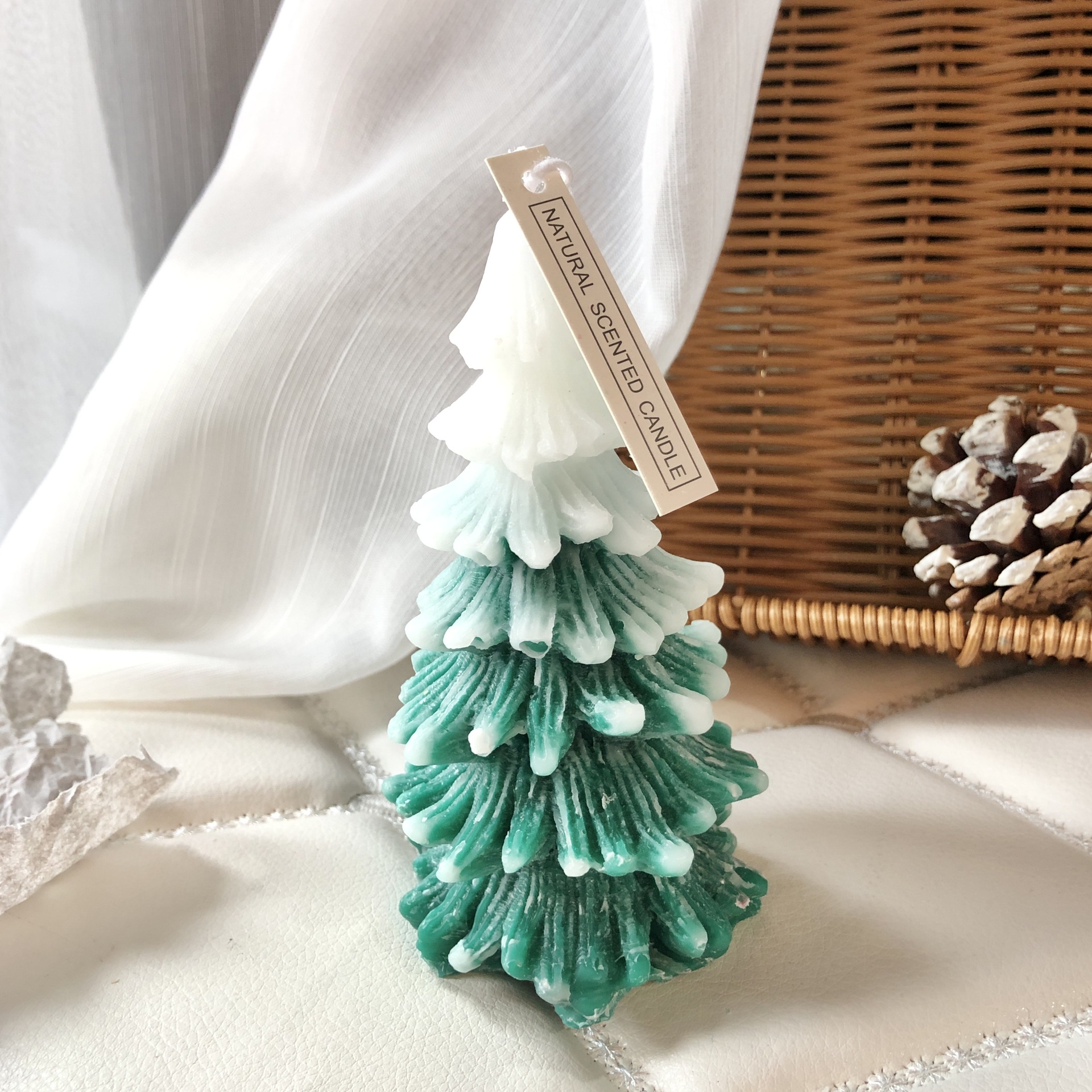 INS Style Cross-Border Christmas Tree Aromatherapy Candle Christmas Candle Soy Wax Hand Gift Photo Props Decoration