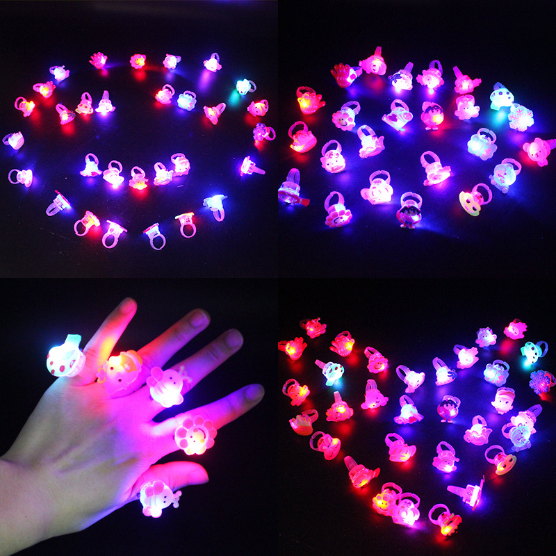 Fashion Cartoon Flash Ring Light 3cm Colorful Flashing Finger Light 50 a Box of New Year Night Market Hot Toys