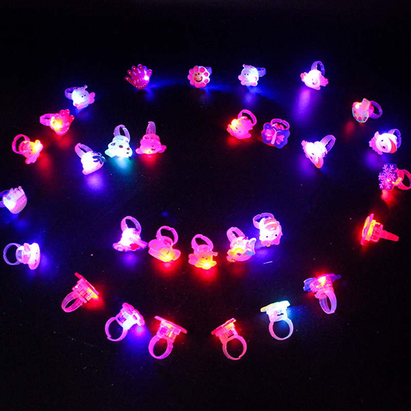 Fashion Cartoon Flash Ring Light 3cm Colorful Flashing Finger Light 50 a Box of New Year Night Market Hot Toys