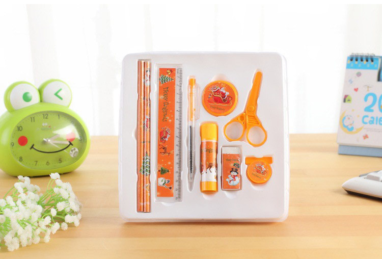 Christmas Small Gift Stationery Nine-Piece Set Santa Claus Pencil Combination Practical Stationery Set Pupil Prize
