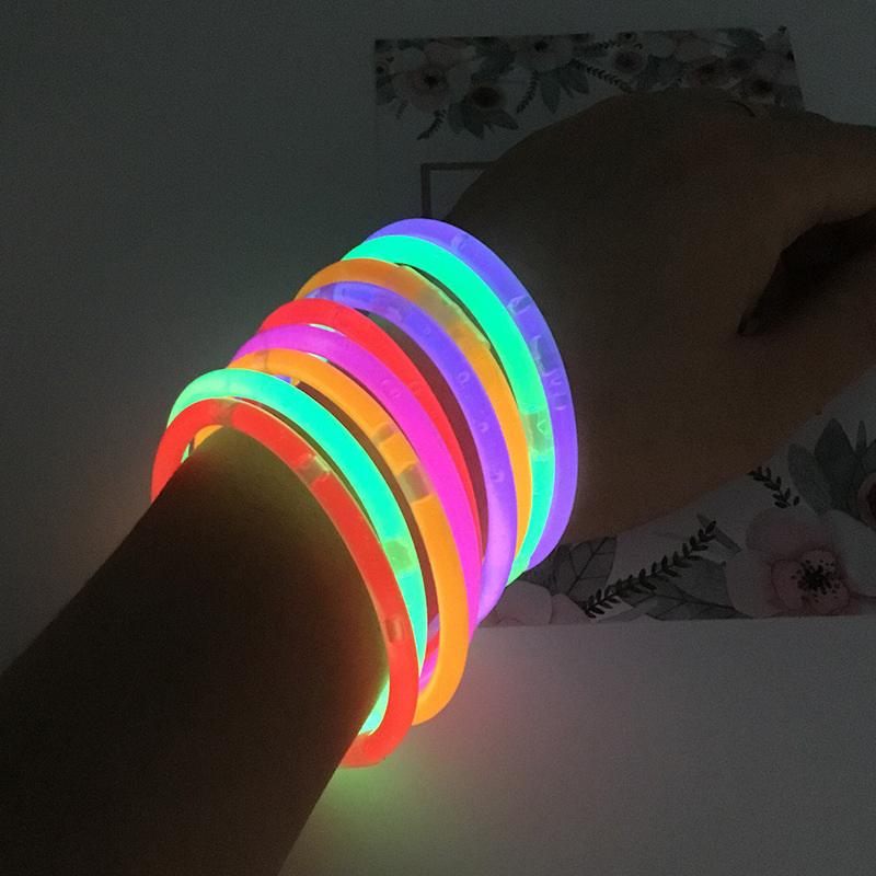 Festival Cheer Gadgets Chemical Fluorescent Stick Fluorescent Bracelet Seller Send Connector Concert Props Luminous Stick Festival Cheer Gadgets Chemical Fluorescent Stick Fluorescent Bracelet Seller Send Connector Concert Props Luminous Stick
