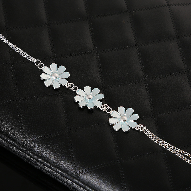 Korean Style Cute Luminous Couple Girlfriends Bracelet Five-Pointed Star Love Heart Flower Luminous Brace Lace Bracelet Female School Korean Style Cute Luminous Couple Girlfriends Bracelet Five-Pointed Star Love Heart Flower Luminous Brace Lace Bracelet Female School