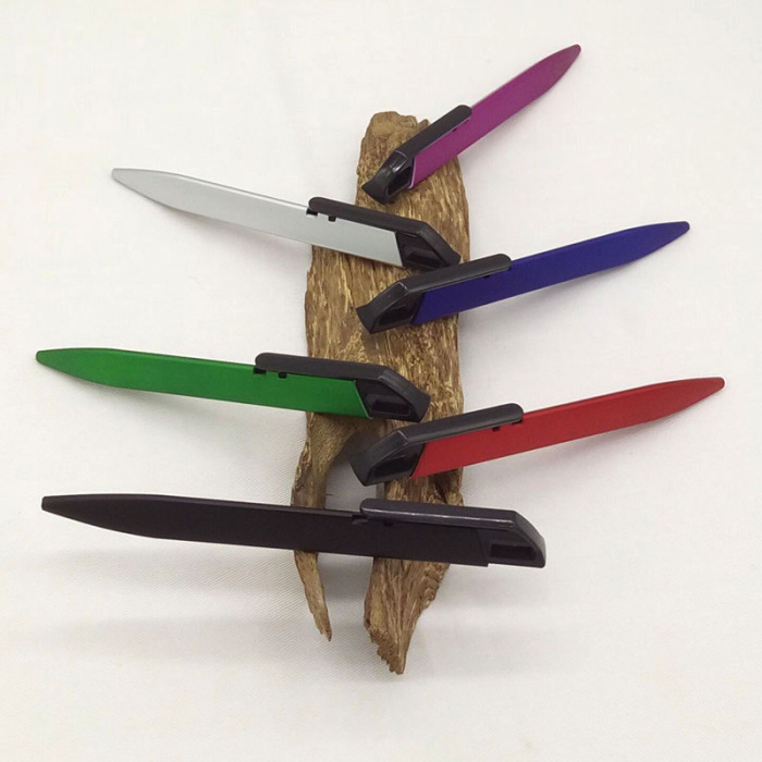 China made high-grade color paint triangle pen pen ball point pen China made high-grade color paint triangle pen pen ball point pen
