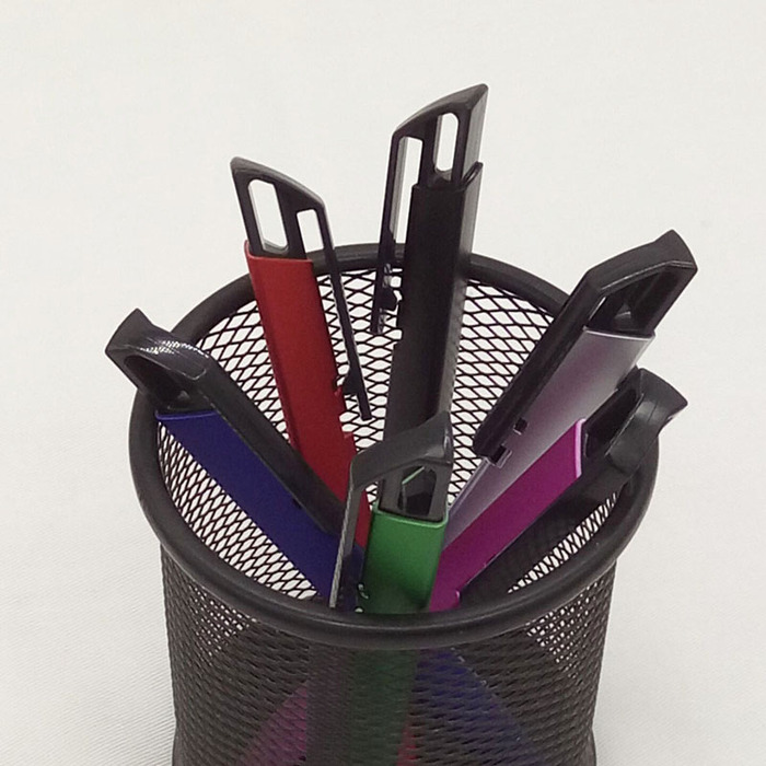 China made high-grade color paint triangle pen pen ball point pen China made high-grade color paint triangle pen pen ball point pen
