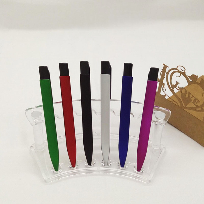 China made high-grade color paint triangle pen pen ball point pen China made high-grade color paint triangle pen pen ball point pen