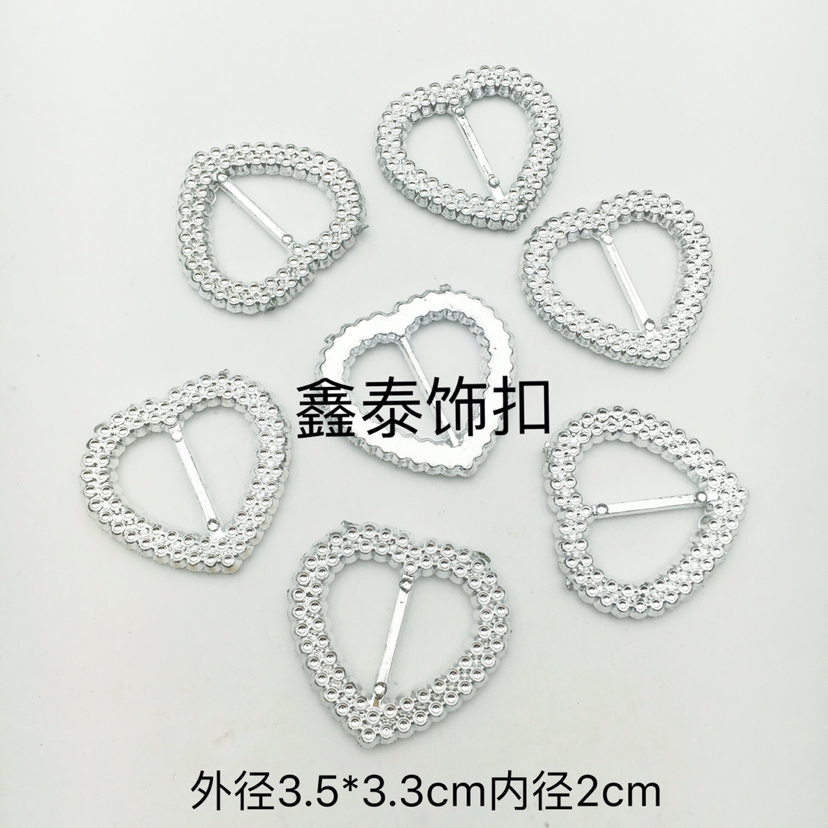 Plastic Peach Heart Three-Gear Japanese Character Decorative Buckle Wedding Stage Invitation Embellishment Buckle Handmade DIY Accessories
