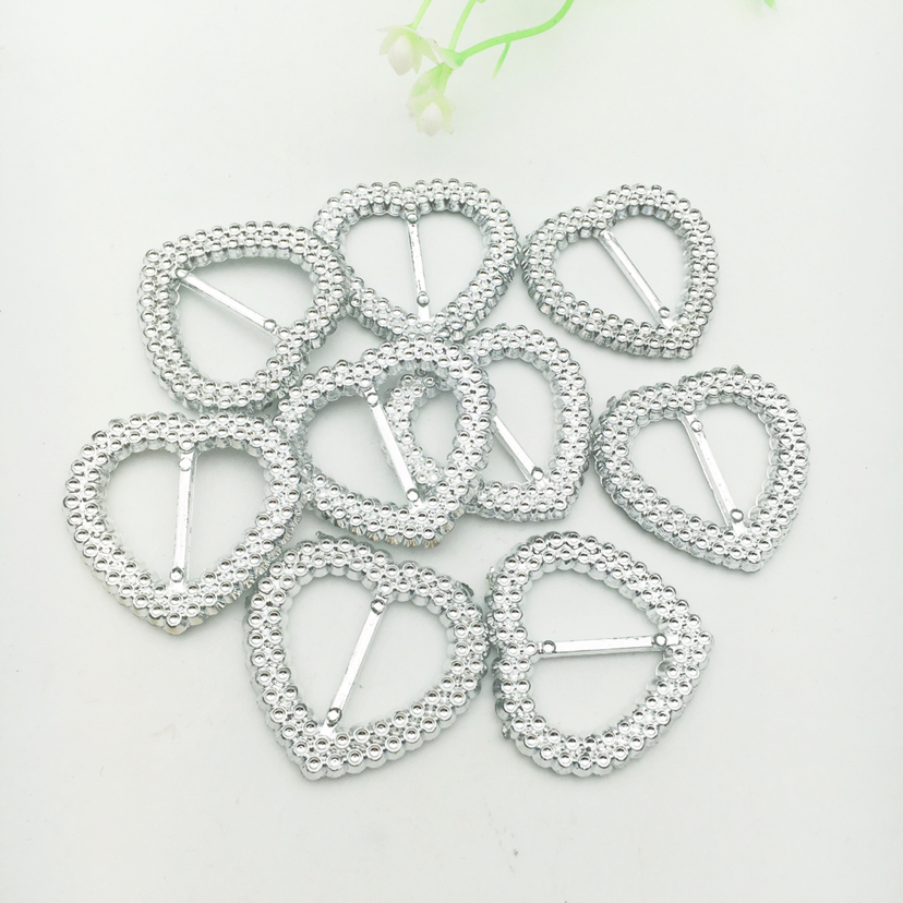 Plastic Peach Heart Three-Gear Japanese Character Decorative Buckle Wedding Stage Invitation Embellishment Buckle Handmade DIY Accessories