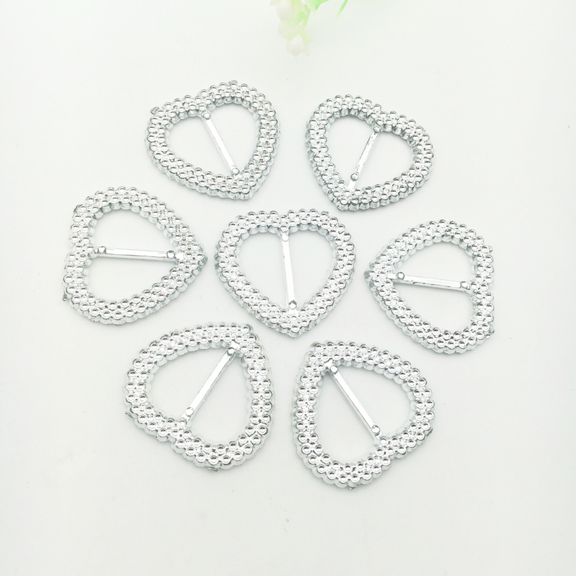Plastic Peach Heart Three-Gear Japanese Character Decorative Buckle Wedding Stage Invitation Embellishment Buckle Handmade DIY Accessories