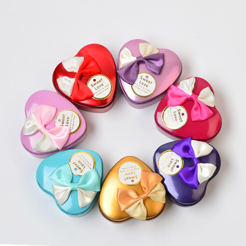 Creative Wedding Supplies Tinplate Wedding Candies Box Heart-Shaped Gift Candy Box Solid Color Factory in Stock Packaging Sticky Flower