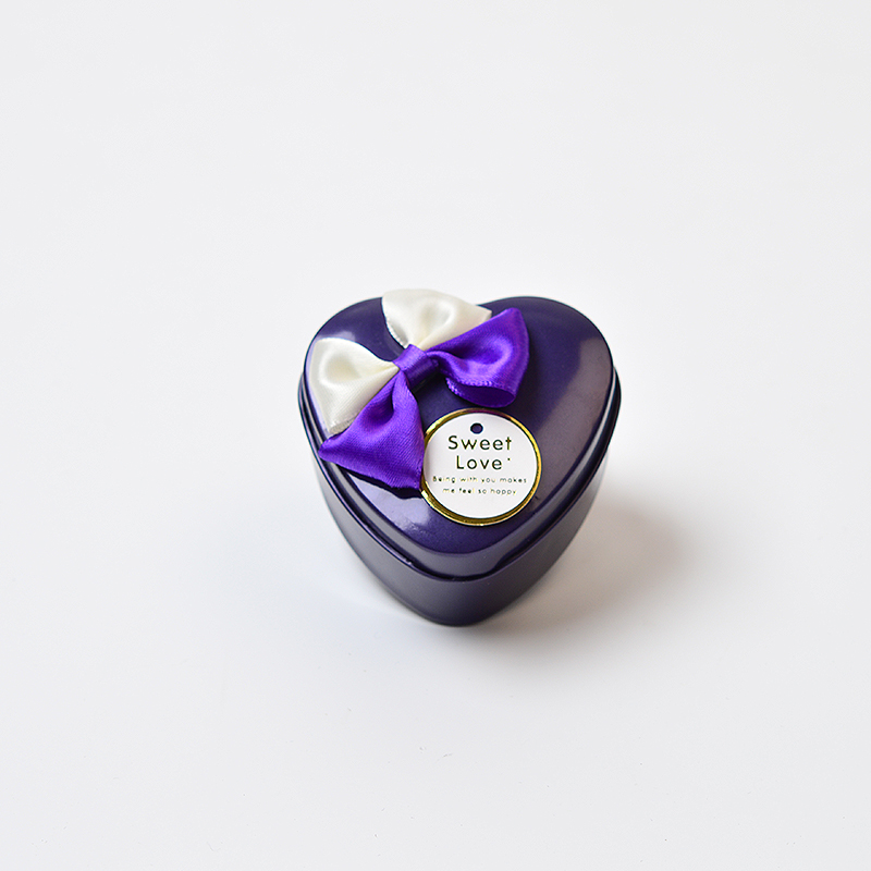 Creative Wedding Supplies Tinplate Wedding Candies Box Heart-Shaped Gift Candy Box Solid Color Factory in Stock Packaging Sticky Flower
