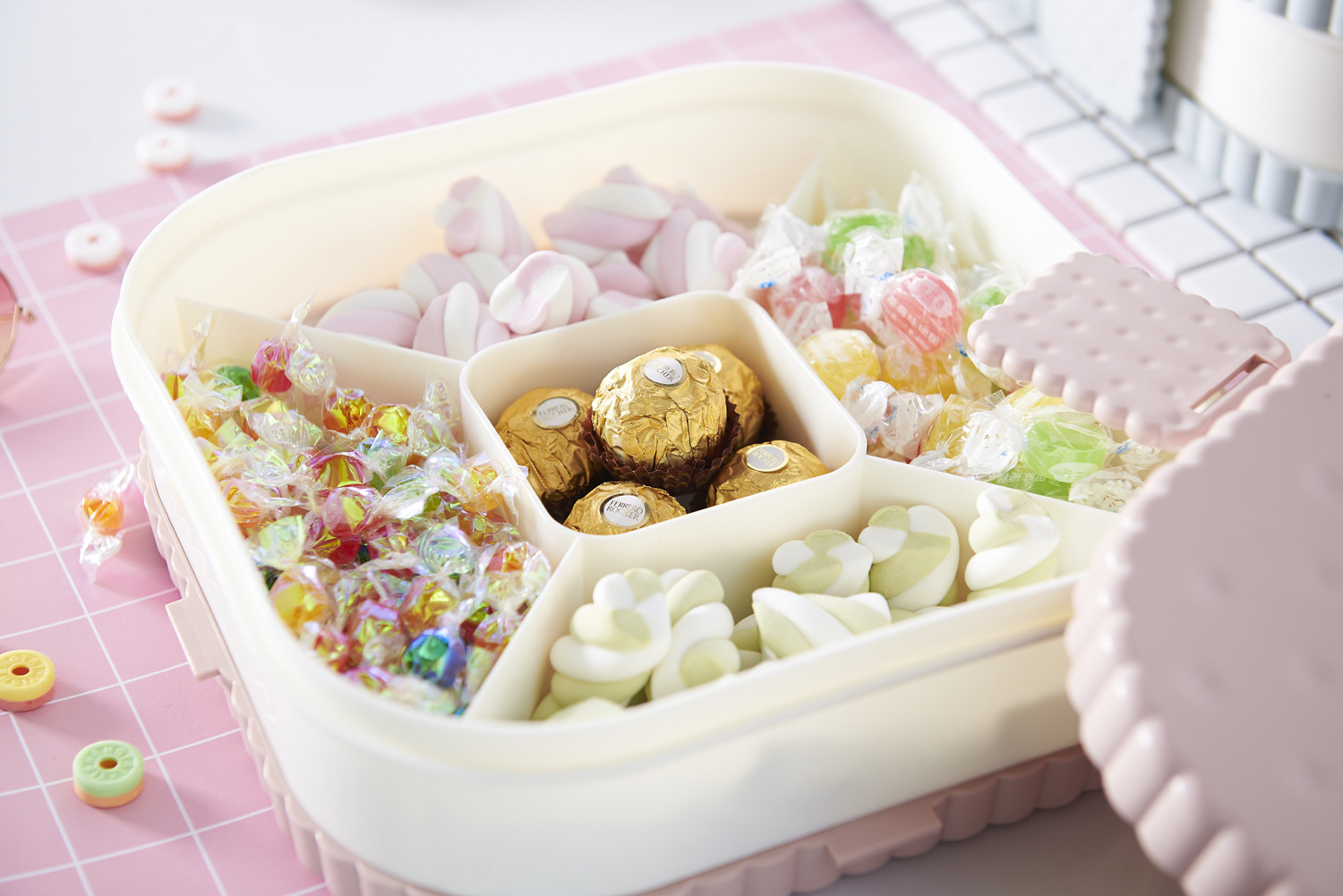 New Product Candy Box Creative Dried Fruit Tray Plastic Lazy Fruit Plate with Lid Household Snack Melon Seeds Dried Fruit Box Wholesale New Product Candy Box Creative Dried Fruit Tray Plastic Lazy Fruit Plate with Lid Household Snack Melon Seeds Dried Fruit Box Wholesale