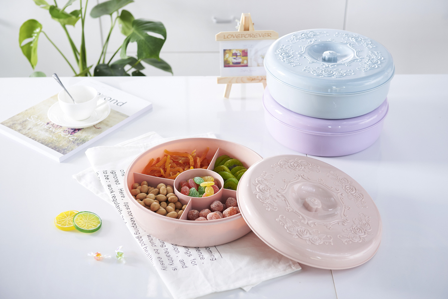 Wedding Gifts Household Grid round with Lid Candy Box Living Room Plastic Combination Dried Fruit and Melon Seeds Fruit Plate