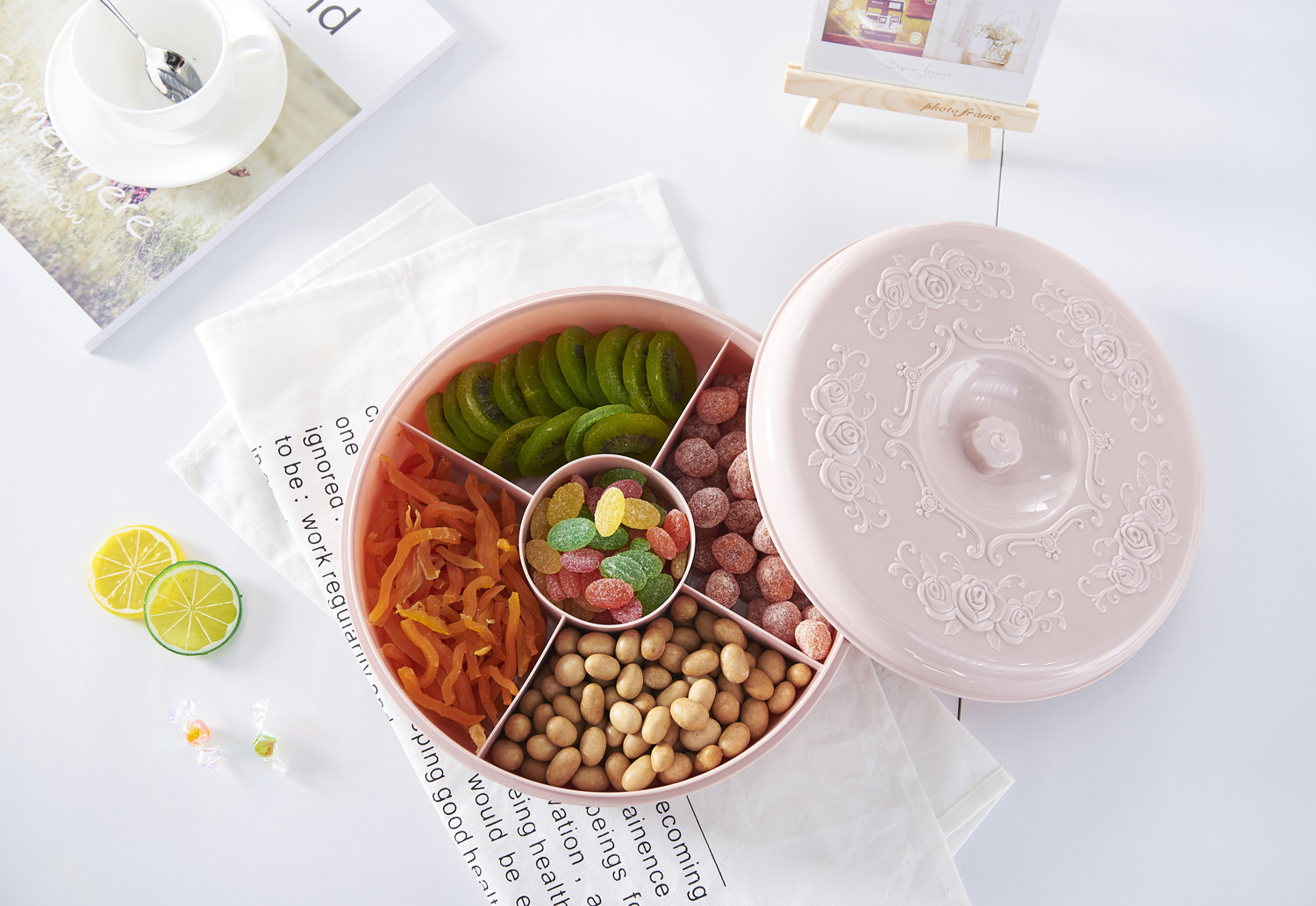 Wedding Gifts Household Grid round with Lid Candy Box Living Room Plastic Combination Dried Fruit and Melon Seeds Fruit Plate