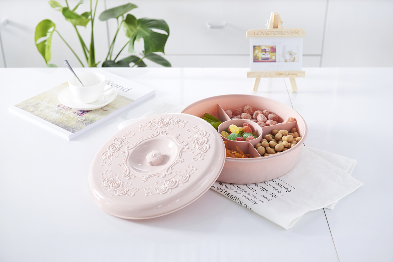 Wedding Gifts Household Grid round with Lid Candy Box Living Room Plastic Combination Dried Fruit and Melon Seeds Fruit Plate