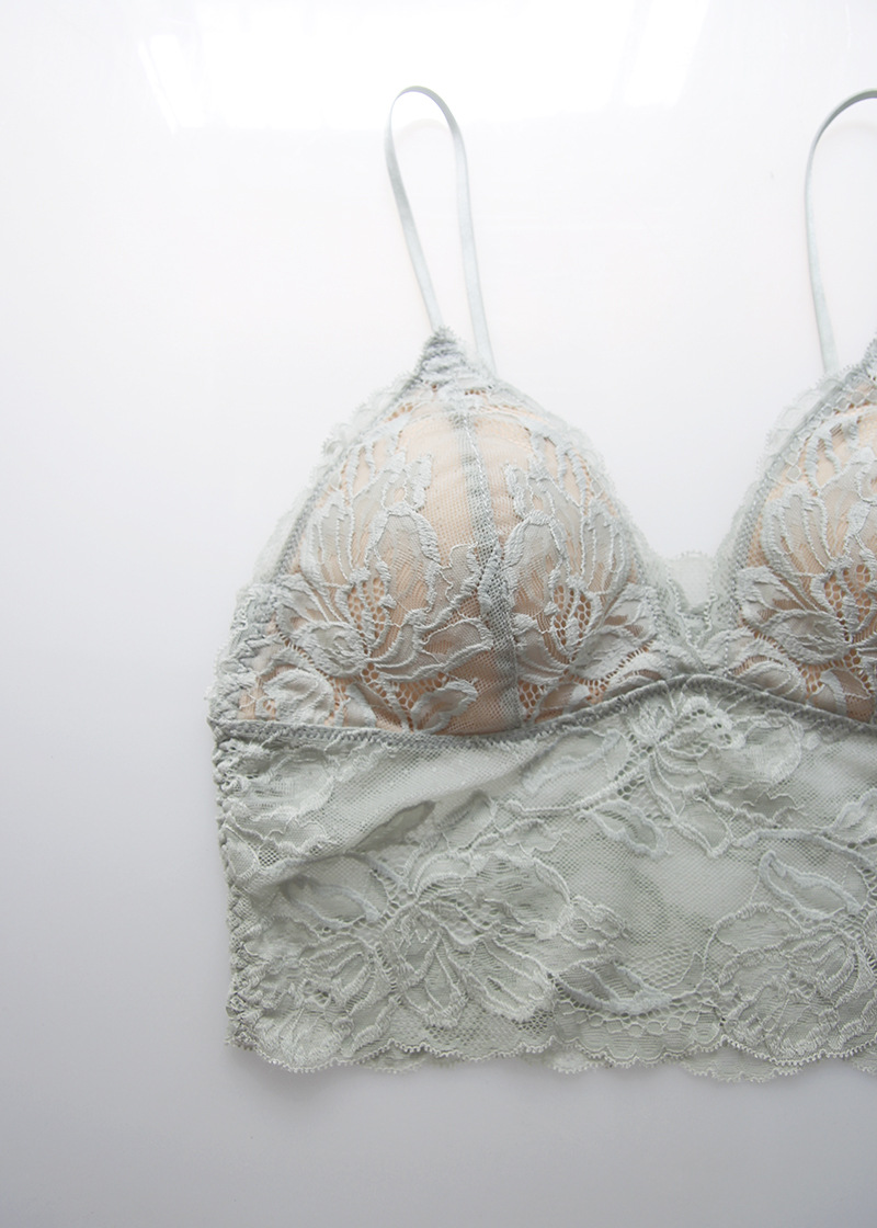 French Underwear Sexy Lace Bra Set Ladies Underwired Girl Bra Lightweight Triangle Cup European and American New French Underwear Sexy Lace Bra Set Ladies Underwired Girl Bra Lightweight Triangle Cup European and American New