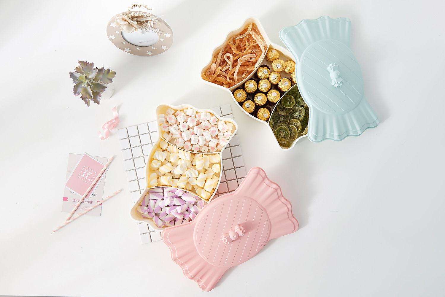 Modern Creative Dried Fruit Box Grid with Lid Nut Box Candy Box Household Living Room Coffee Table Melon Seeds Snack Dried Fruit Plate Modern Creative Dried Fruit Box Grid with Lid Nut Box Candy Box Household Living Room Coffee Table Melon Seeds Snack Dried Fruit Plate