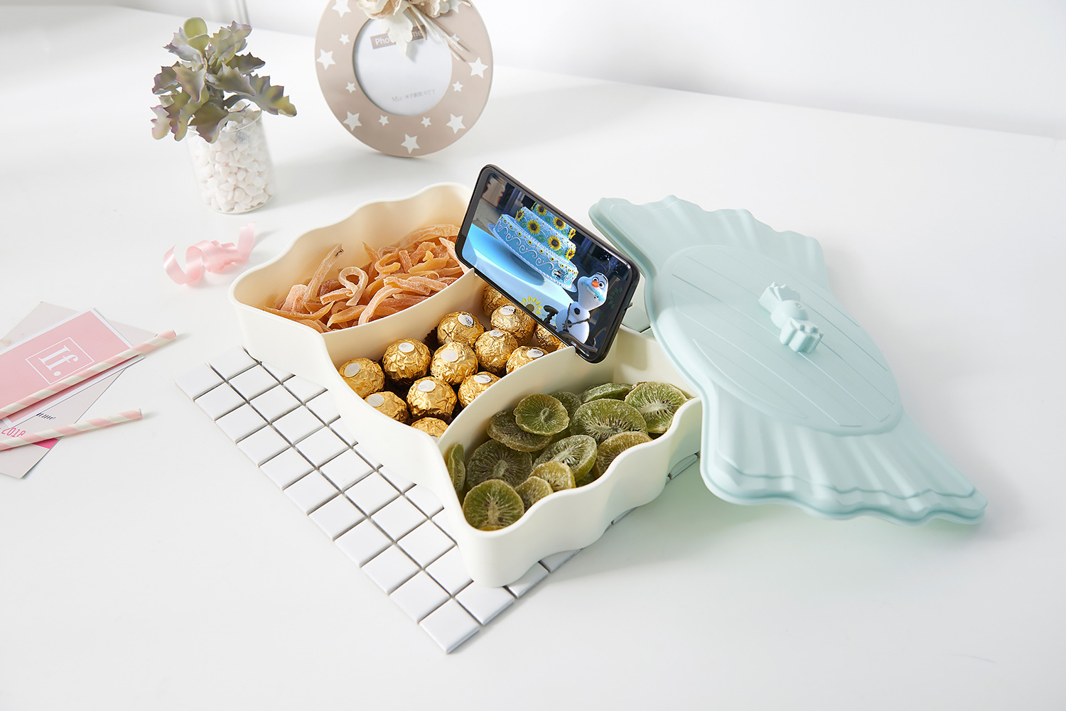 Modern Creative Dried Fruit Box Grid with Lid Nut Box Candy Box Household Living Room Coffee Table Melon Seeds Snack Dried Fruit Plate Modern Creative Dried Fruit Box Grid with Lid Nut Box Candy Box Household Living Room Coffee Table Melon Seeds Snack Dried Fruit Plate