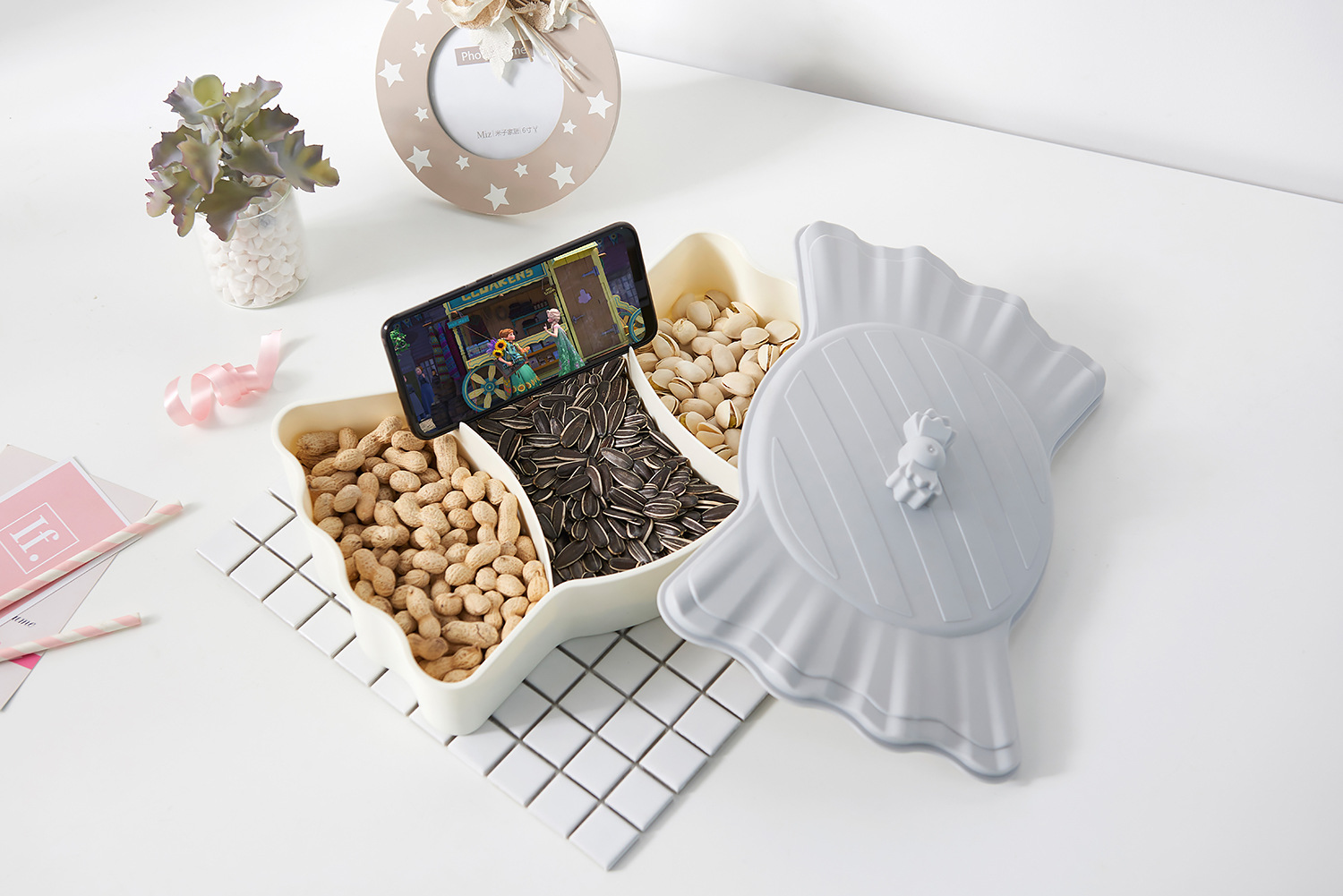 Modern Creative Dried Fruit Box Grid with Lid Nut Box Candy Box Household Living Room Coffee Table Melon Seeds Snack Dried Fruit Plate Modern Creative Dried Fruit Box Grid with Lid Nut Box Candy Box Household Living Room Coffee Table Melon Seeds Snack Dried Fruit Plate
