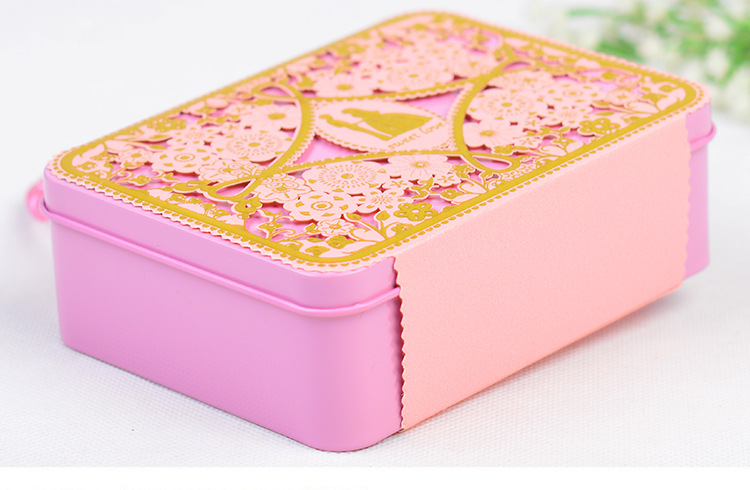 New Wedding Favors Candy Box Packaging Tinplate Wedding Candies Box Creative Hollow Envelope Candy Wholesale