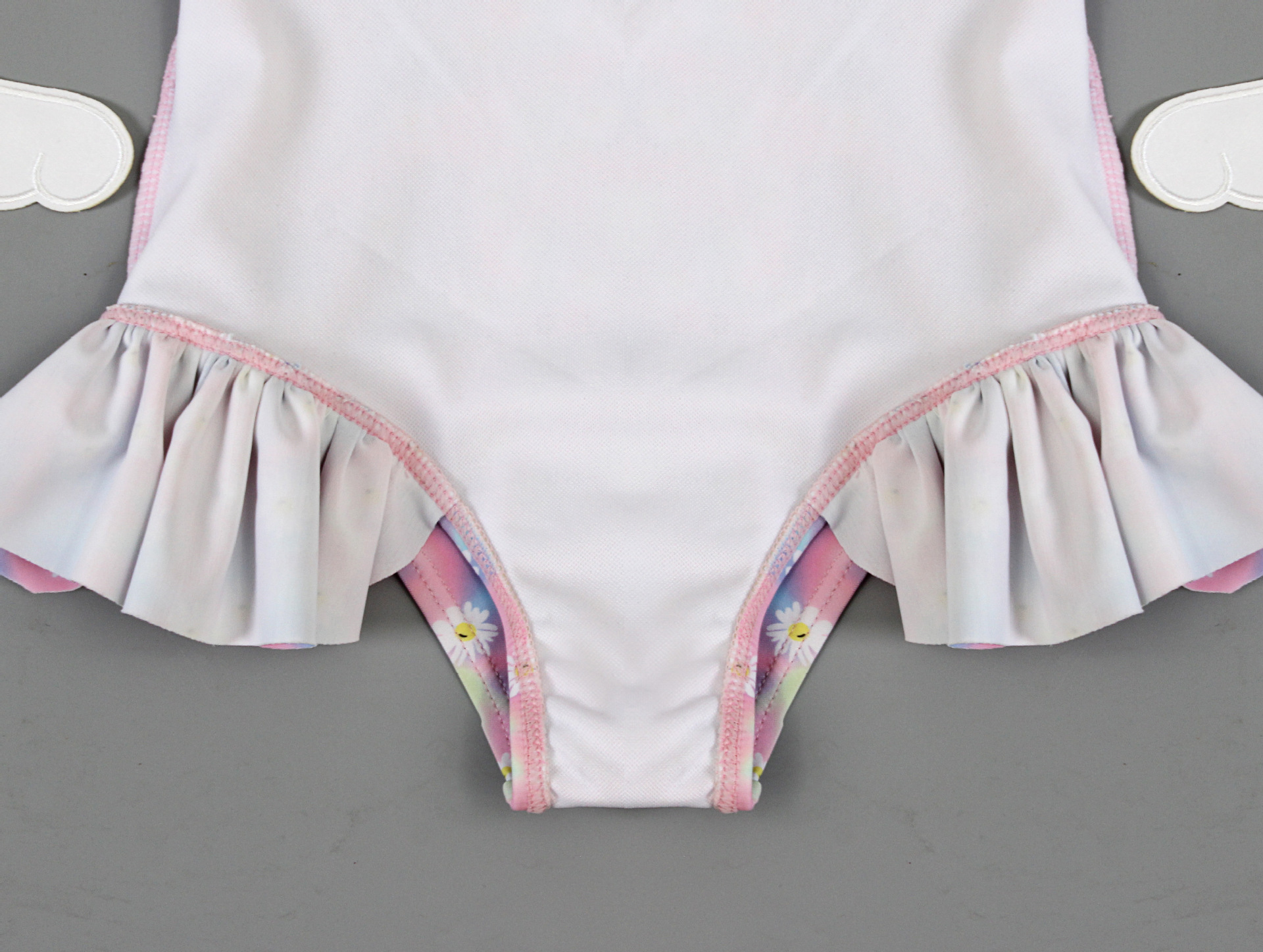 2020 new children's swimsuit tie-dye baby Daisy baby baby baby baby one-piece triangle swimming suit and hat